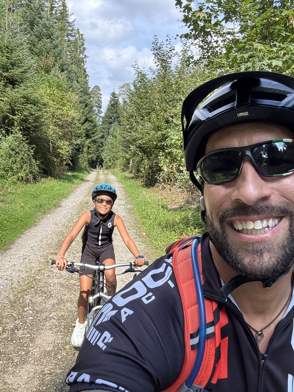 Friedhofweg, Busswil BE to Friedhofweg, Busswil BE