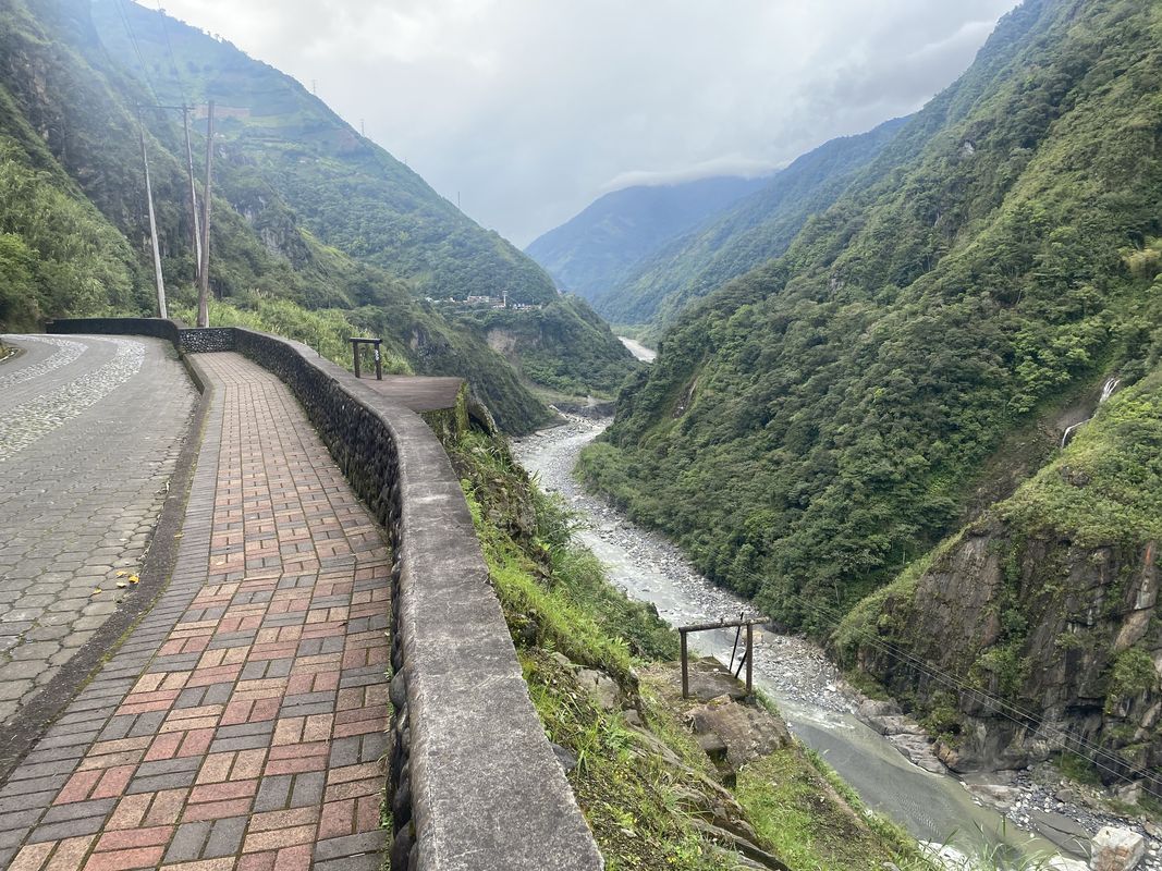 Río de Janeiro, Riobamba to Baños to Rio Verde to Río de Janeiro, Riobamba