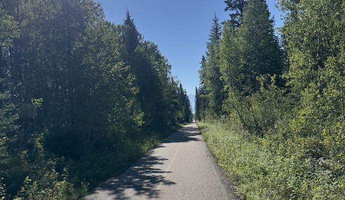 Photo 1 of the Bikemap route "Trans Canada Highway 1 E, Canmore to Bow Valley Tr, Canmore"