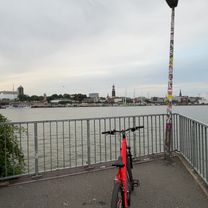 Veddeler Damm, Hamburg to Veddeler Damm, Hamburg