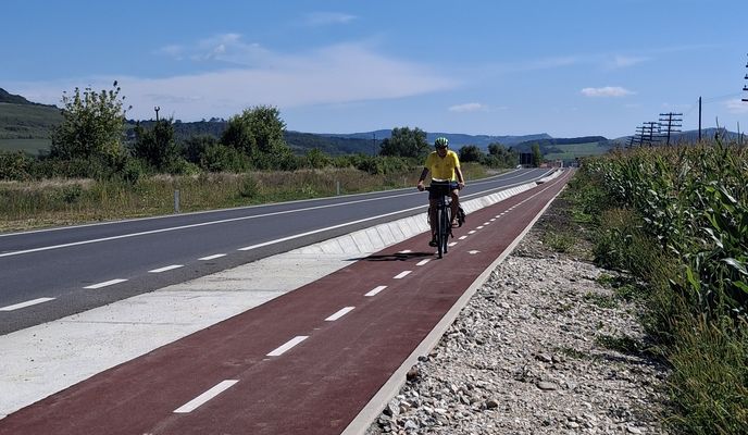 Photo 2 of the Bikemap route "Csekefalva" Photo 2 of the Bikemap route "Csekefalva"