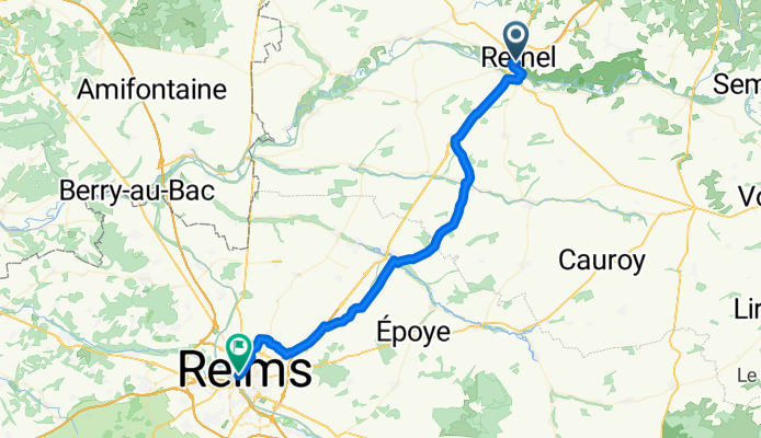Place de la République, Rethel nach Reims