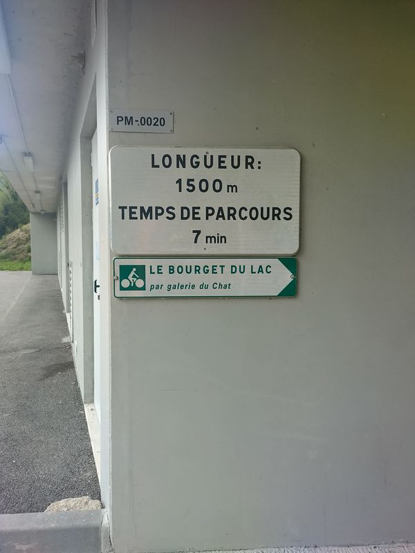 De Rue des Moulins à Chemin du Pailleret