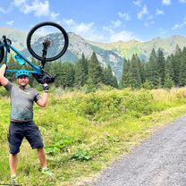 49.222, 19.962 až 49.144, 19.903