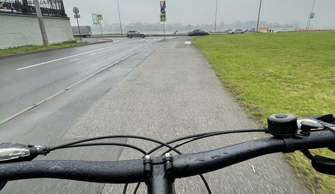 Foto 1 der Bikemap-Route "Свердловская набережная, Санкт-Петербург до улица Передовиков, Санкт-Петербург"