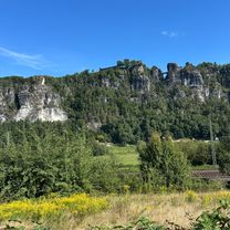Krippen Hotel Erbgericht und zurück