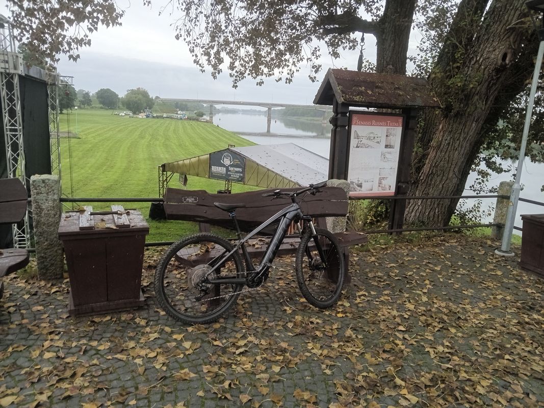 Gintaro 6-asis takas to Stoties gatvė 12A