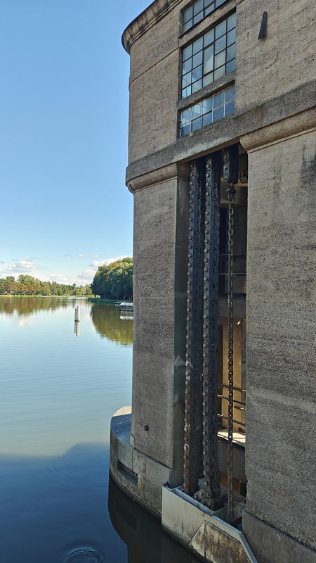 Zámecká - Kostelní náměstí 1751/9