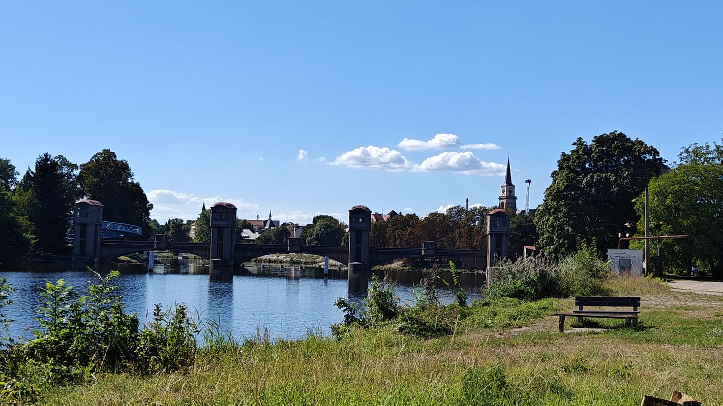 Zámecká - Kostelní náměstí 1751/9