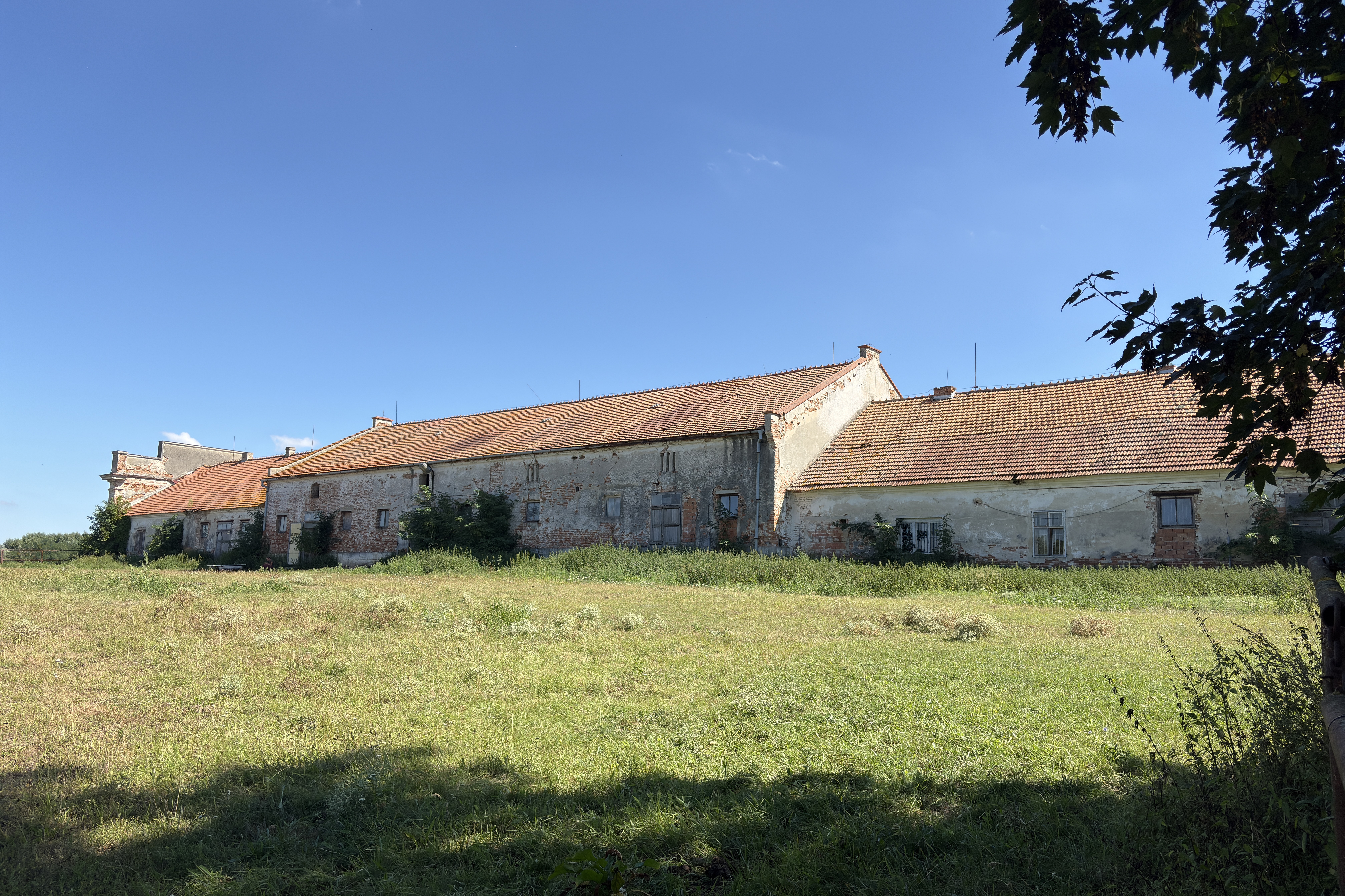 Valtická, Hlohovec nach Zámek, Lednice
