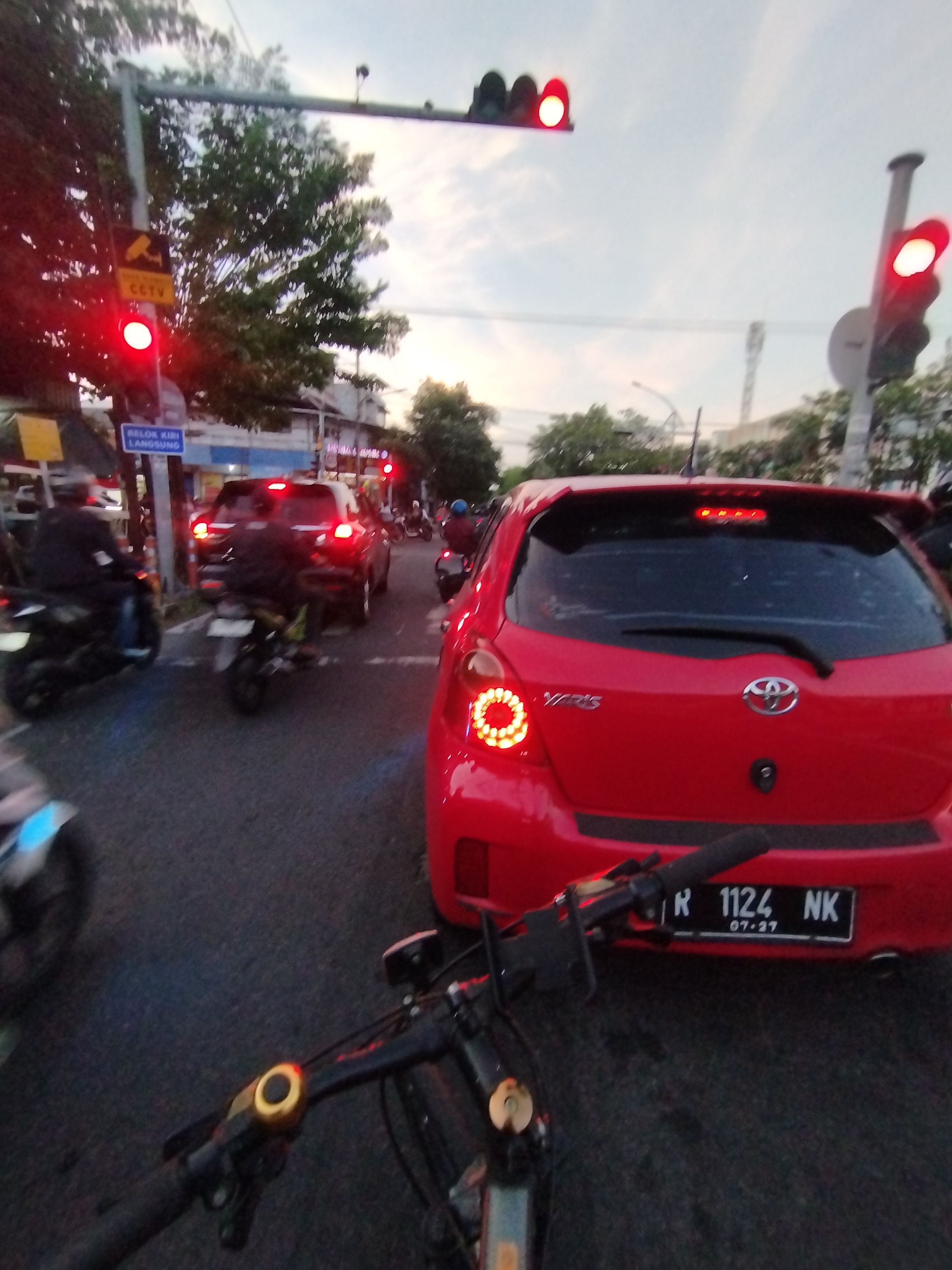 Jalan Ngagel Jaya Utara to Jalan Barata Jaya XIX 2a