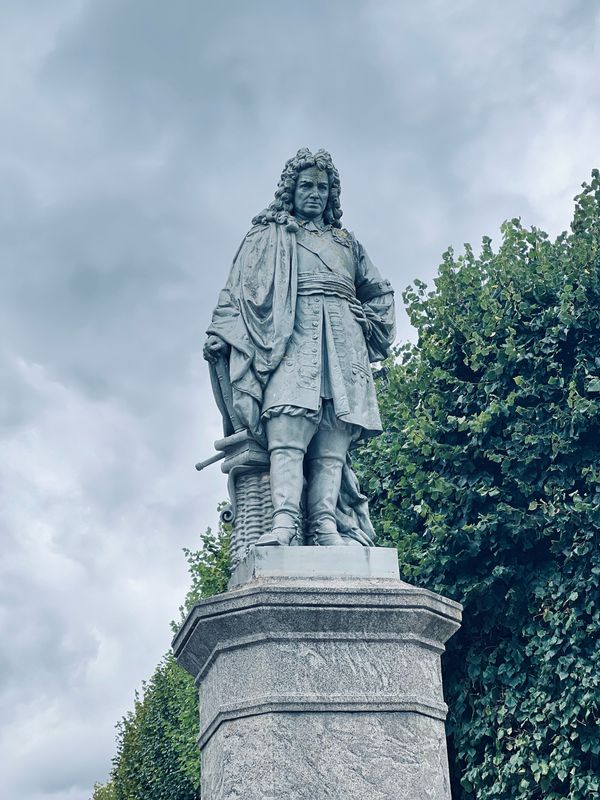 Joigny —— Avallon