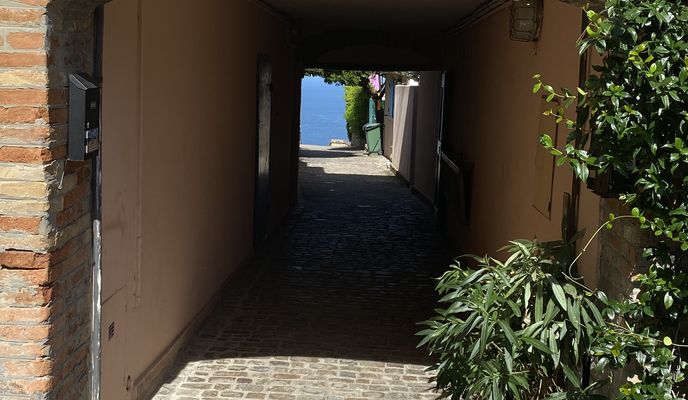 Foto 1 der Bikemap-Route "Piazza Dante Alighieri, Pesaro nach Viale Londra, Pesaro"