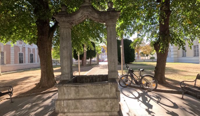 Foto 1 del percorso Bikemap "Stift Herzogenburg – Großer Viehofner See Runde von St. Pölten Porschestraße" Foto 1 del percorso Bikemap "Stift Herzogenburg – Großer Viehofner See Runde von St. Pölten Porschestraße"