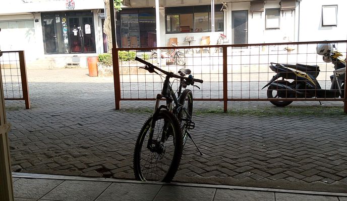 Photo 1 of the Bikemap route "JWVV+4F3 to Jalan Boulevard Kota Wisata"