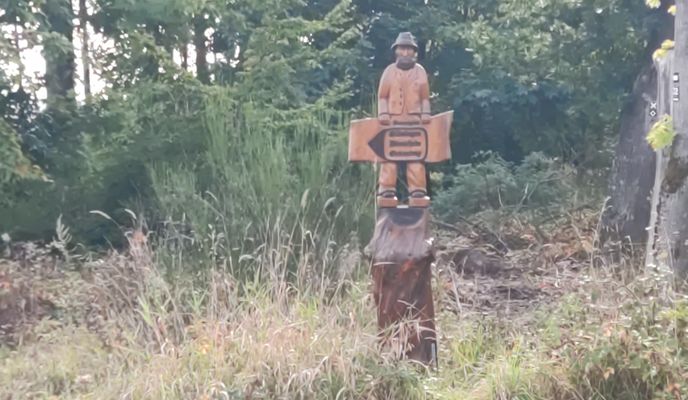 Foto 1 der Bikemap-Route "MTB-Tour, Oeventrop, Uentrop,Gut Wichel, Schreppenberg, Breitenbruch, Möhnesee, Tor Haus, Neuhaus, Kreuz-Eiche, Herfweg, Oeventrop." Foto 1 der Bikemap-Route "MTB-Tour, Oeventrop, Uentrop,Gut Wichel, Schreppenberg, Breitenbruch, Möhnesee, Tor Haus, Neuhaus, Kreuz-Eiche, Herfweg, Oeventrop."