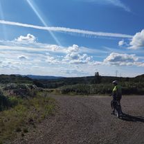 Foto 8 der Bikemap-Route "MTB-Tour, Oeventrop, Uentrop,Gut Wichel, Schreppenberg, Breitenbruch, Möhnesee, Tor Haus, Neuhaus, Kreuz-Eiche, Herfweg, Oeventrop." Foto 8 der Bikemap-Route "MTB-Tour, Oeventrop, Uentrop,Gut Wichel, Schreppenberg, Breitenbruch, Möhnesee, Tor Haus, Neuhaus, Kreuz-Eiche, Herfweg, Oeventrop."