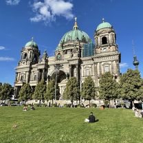 Budapester Straße, Berlin nach Unter den Linden, Berlin