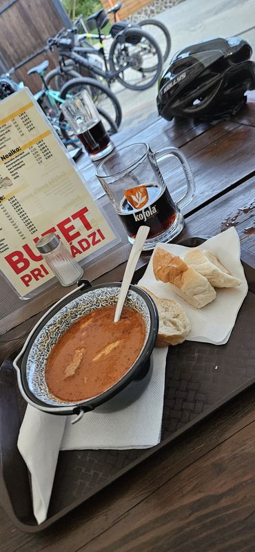 Vozokany - Kaskády - Sereď - Šaľa - Kráľová nad Váhom priehrada