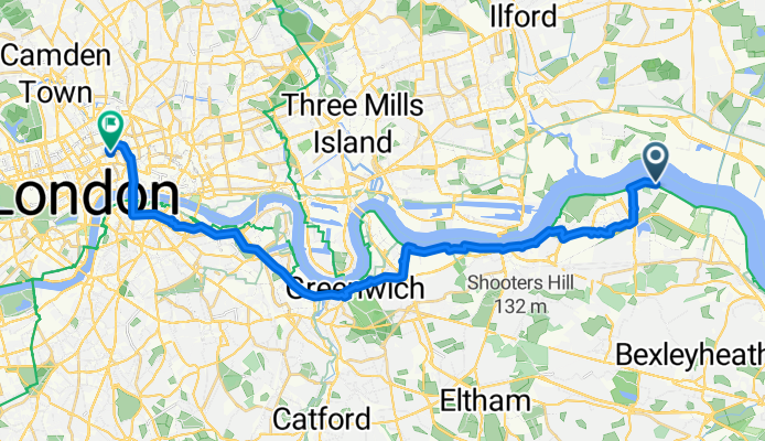 Saint Andrews Close to Theobalds Road