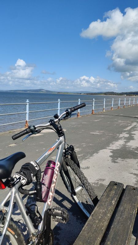 Home - WE prom - Town - Broadway - Home