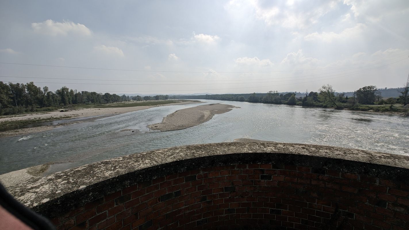 Mezzalfenga a Sannazzaro de Burgondi