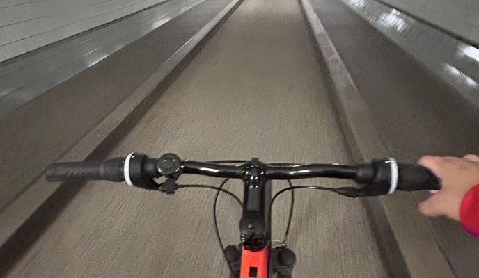 Zdjęcie 1 trasy Bikemap „53.524, 10.017 to 53.524, 10.017”