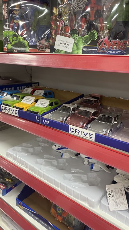 Байтик Баатыр көчөсү,  до 42.832° N 74.576° W