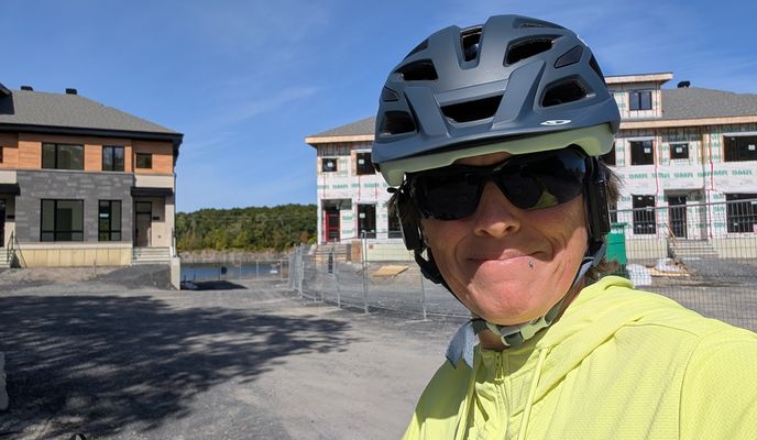 Photo 1 of the Bikemap route "De Rue Thomas-Chapais à Rue Thomas-Chapais"