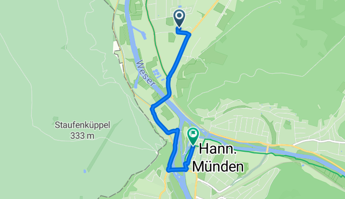 Hallenbadstraße nach Lotzestraße