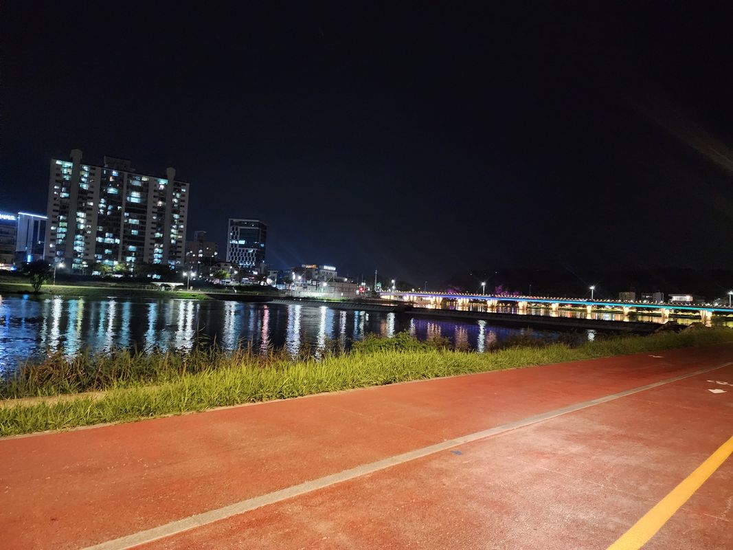 ํ๊ฑฐ๋~๊น์๋ฏผ๋๊ต~์ด์๋ฃจ~ํ๊ฑฐ๋