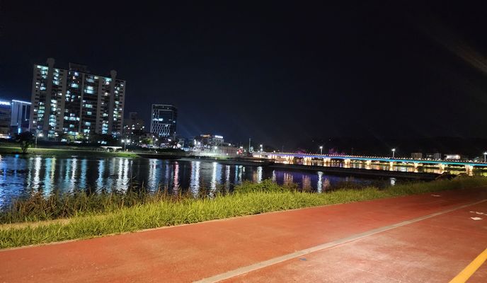 Photo 1 of the Bikemap route "평거동~김시민대교~촉석루~평거동"