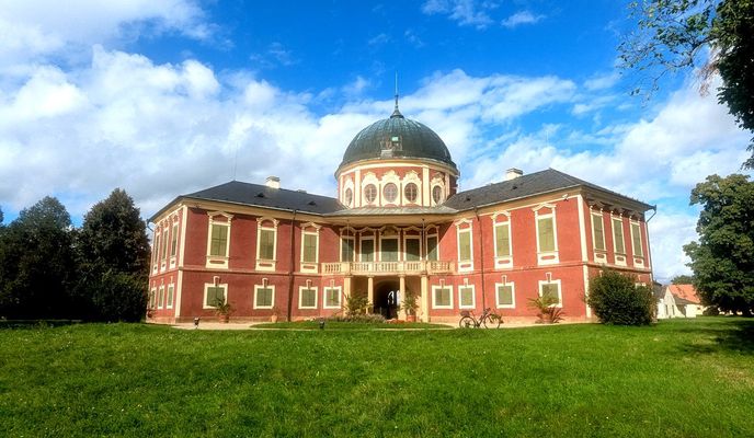 Zdjęcie 1 trasy Bikemap „Zámek Veltrusy” Zdjęcie 1 trasy Bikemap „Zámek Veltrusy”