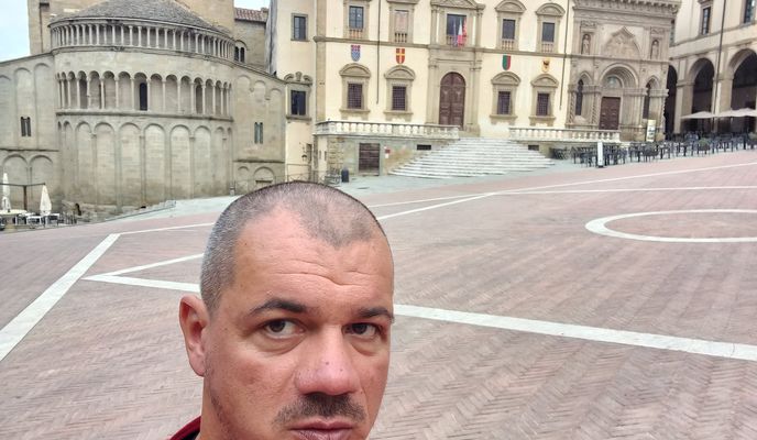 Photo 2 de l’itinéraire Bikemap « Corso Italia to Piazza Santo Spirito 4n »