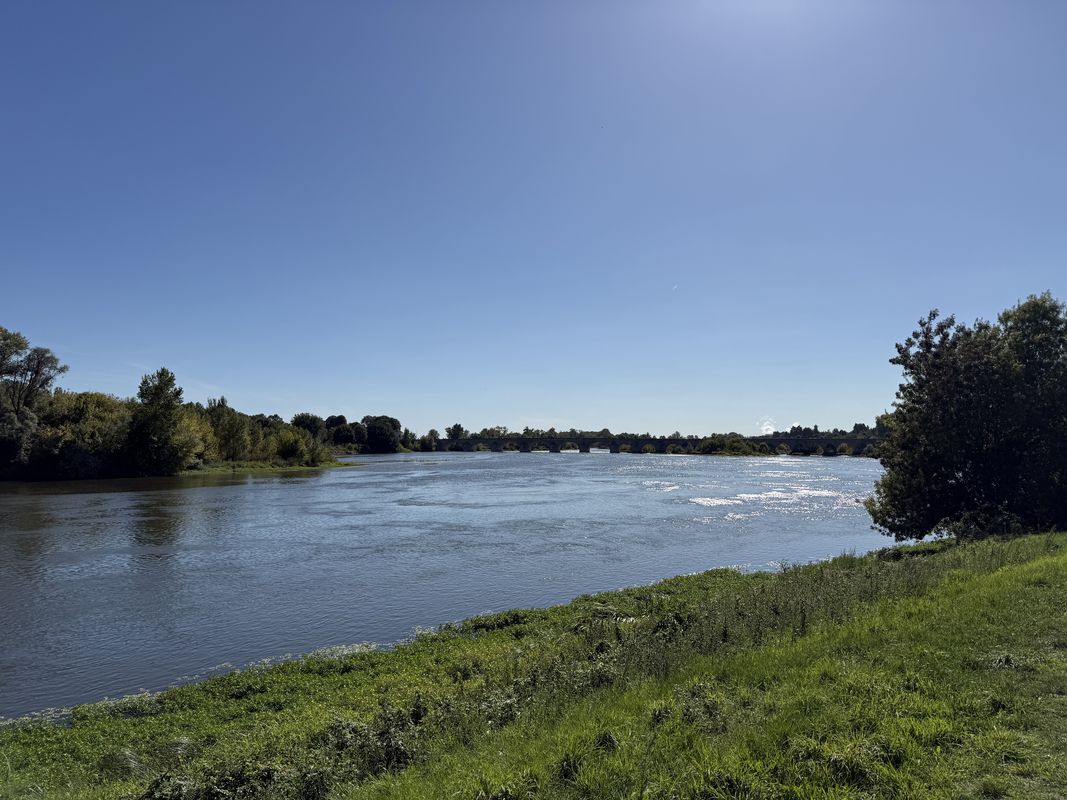Quai St-Laurent, Orléans nach Le Châtelard, Chambord