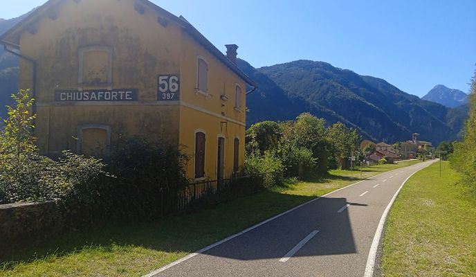 Foto 1 del percorso Bikemap "Via Cavour to Via Marconi" Foto 1 del percorso Bikemap "Via Cavour to Via Marconi"