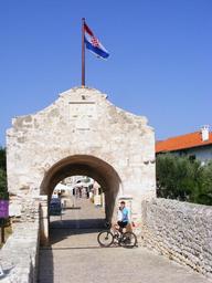 Hebe Bild 9 entlang der Bikemap-Route "Vir - Nin (Chorvátsko)" hervor