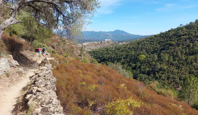 Foto 1 der Bikemap-Route "Place Paoli nach 844H+JP" Foto 1 der Bikemap-Route "Place Paoli nach 844H+JP"