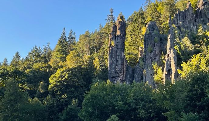 Foto 1 del percorso Bikemap "Charkovská, Карловы Вары до Zámecká, Loket"