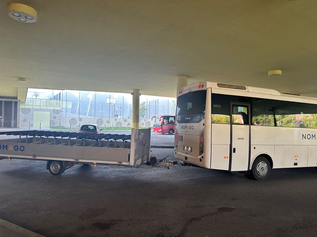 Sportplatzweg, 拉法明德 to Kajuhova cesta, Velenje