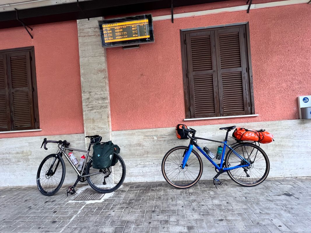 1. Tag, Sibari Bahnhof - Morona Calabro