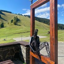 Komjatná, Komjatná až Komjatná, Komjatná