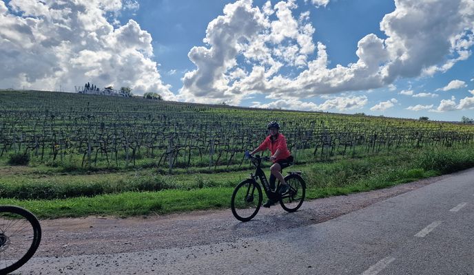 Foto 1 de la ruta de Bikemap "Ukmarjev trg nach Fiesa"