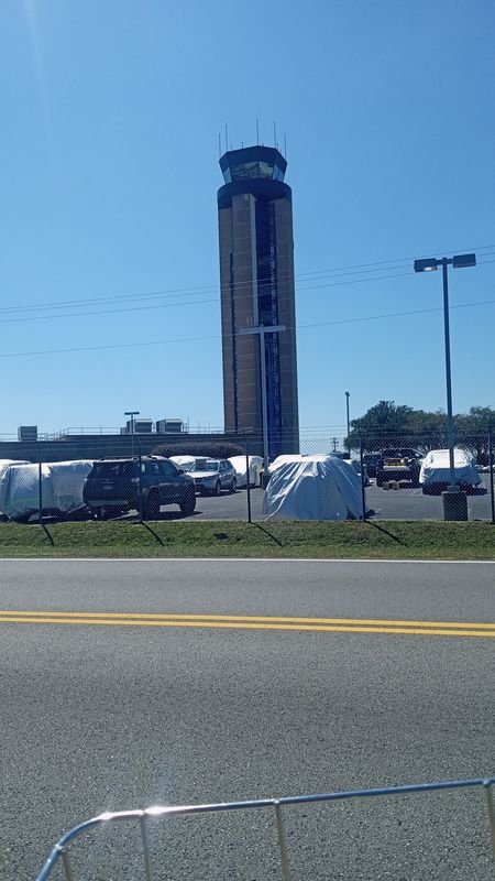 Centre Pointe Drive to Tanger Outlet Blvd / Hotel Rd