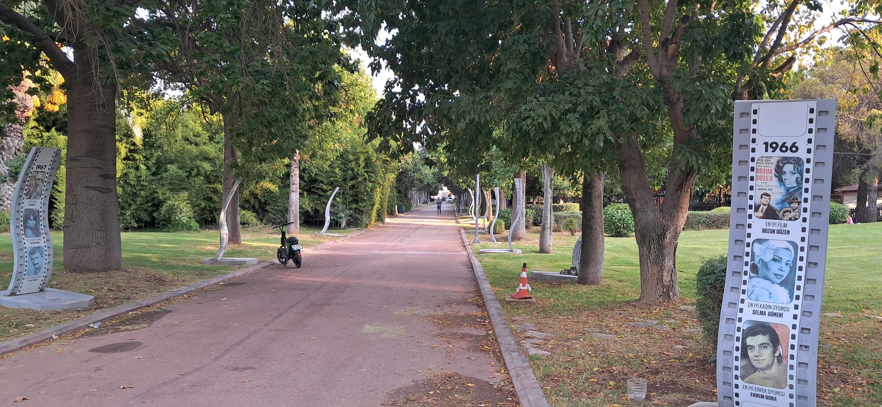 Atatürk Bulvarı to Yıl Bulvarı