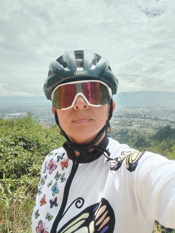 De VW4H+M8 a Via Fagua