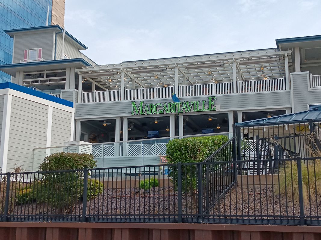 Riverside DrivePark to River Spirit then back.