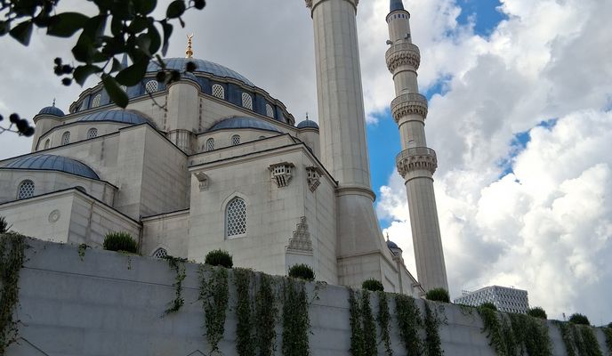 Foto 1 de la ruta de Bikemap "Trasa do Rruga Perlat Rexhepi"