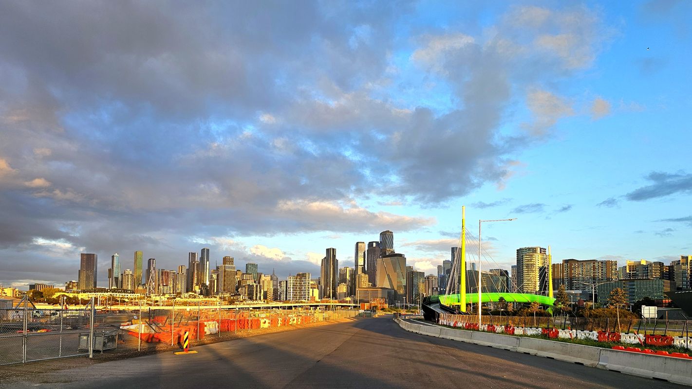 Wakefield Street to Kooyongkoot Road