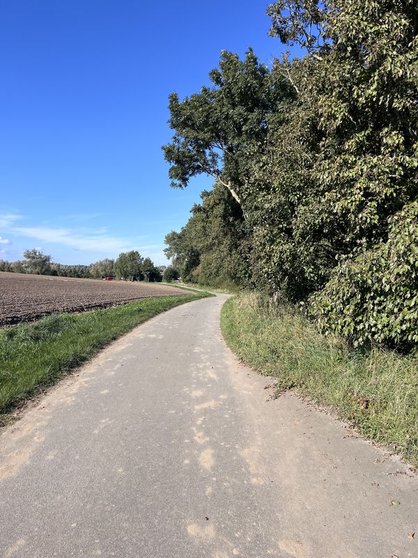 Greifswalder Chaussee, Stralsund nach Europäischer Fernwanderweg 9, Kenz-Küstrow